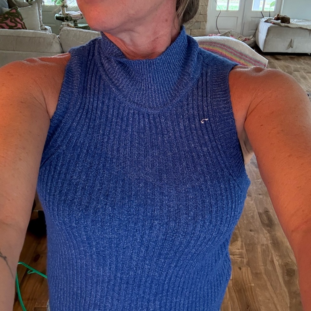Jessica Simpson Blue Ribbed Sleeveless Top